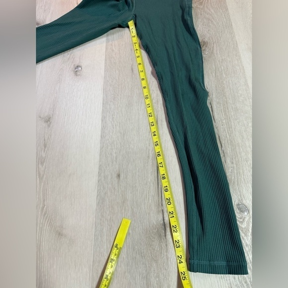 Glyder Ribbed Sculpting Compression Leggings, Size Medium - Picture 7 of 9